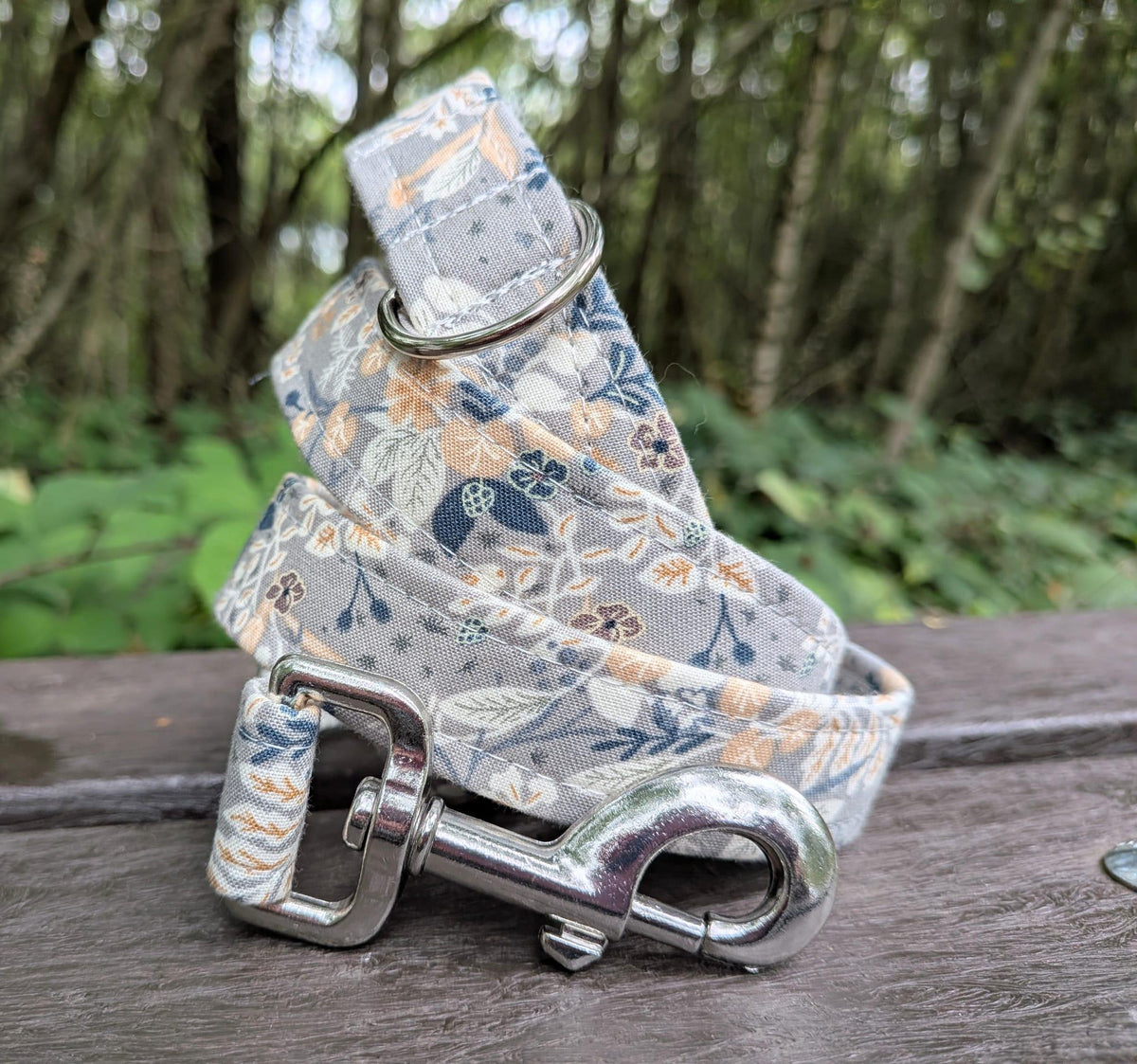 Winter Glow Dog Lead - Basic Range