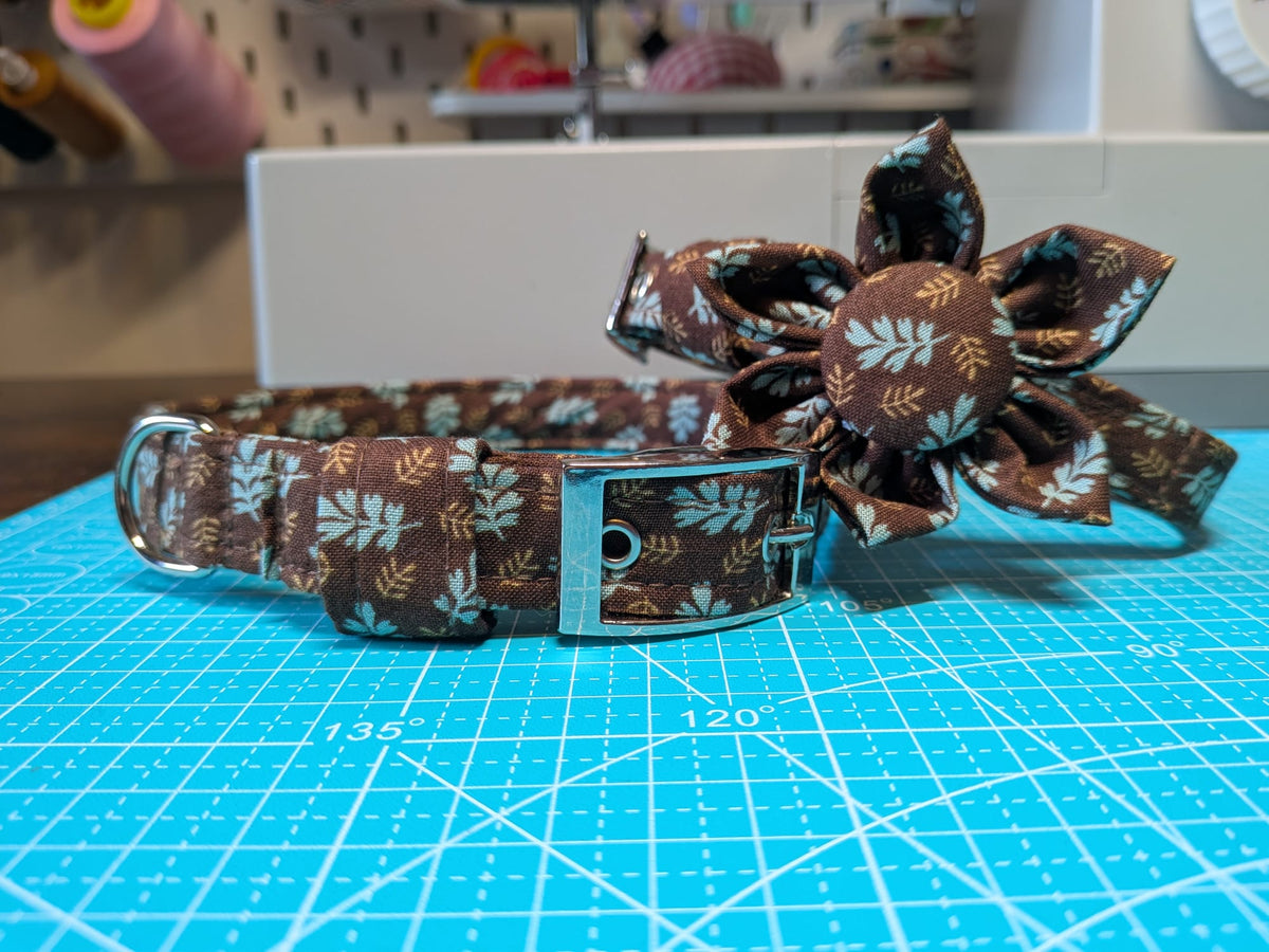 Maple Leaf Dog Collar and Flower Set - Limited Edition