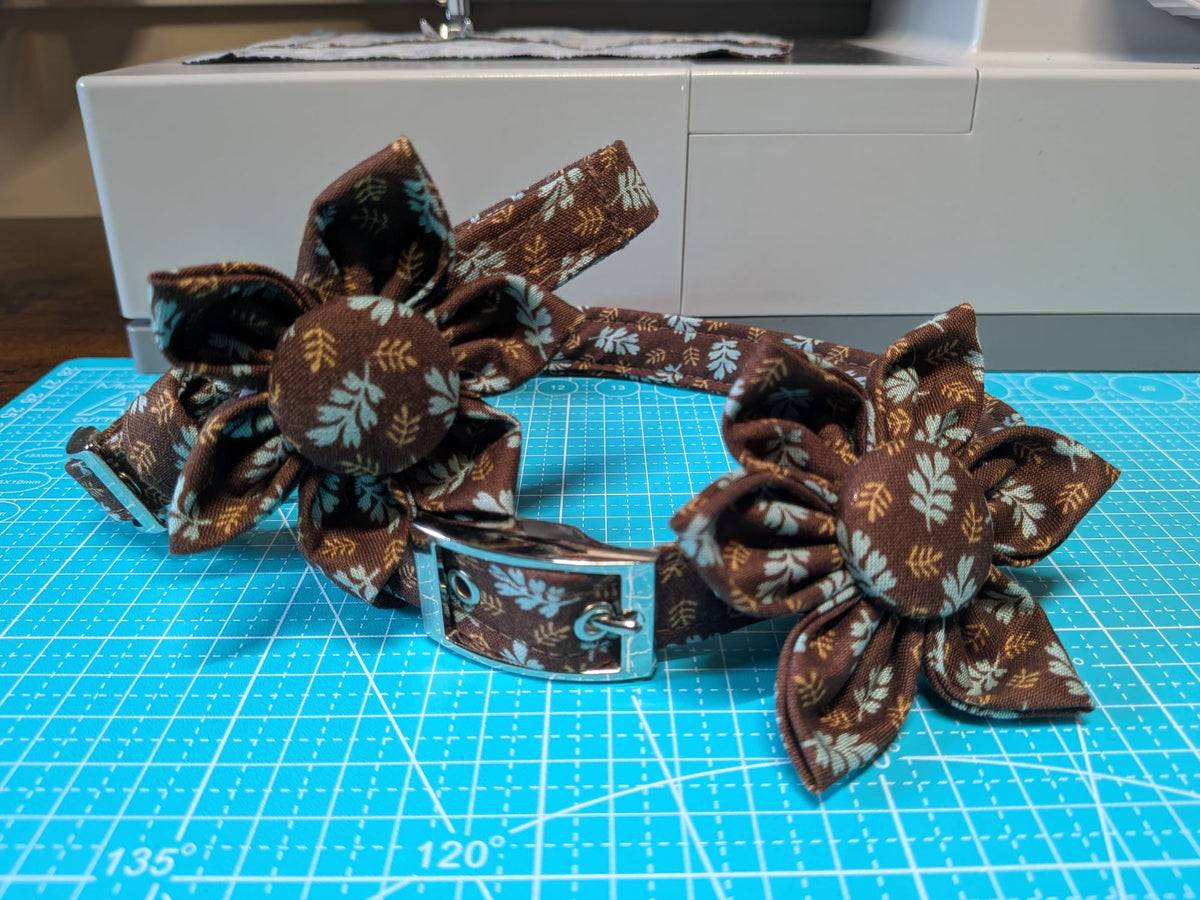 Maple Leaf Dog Collar and Flower Set - Limited Edition